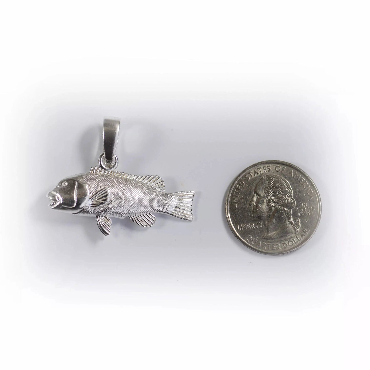 Tautog Pendant - Medium