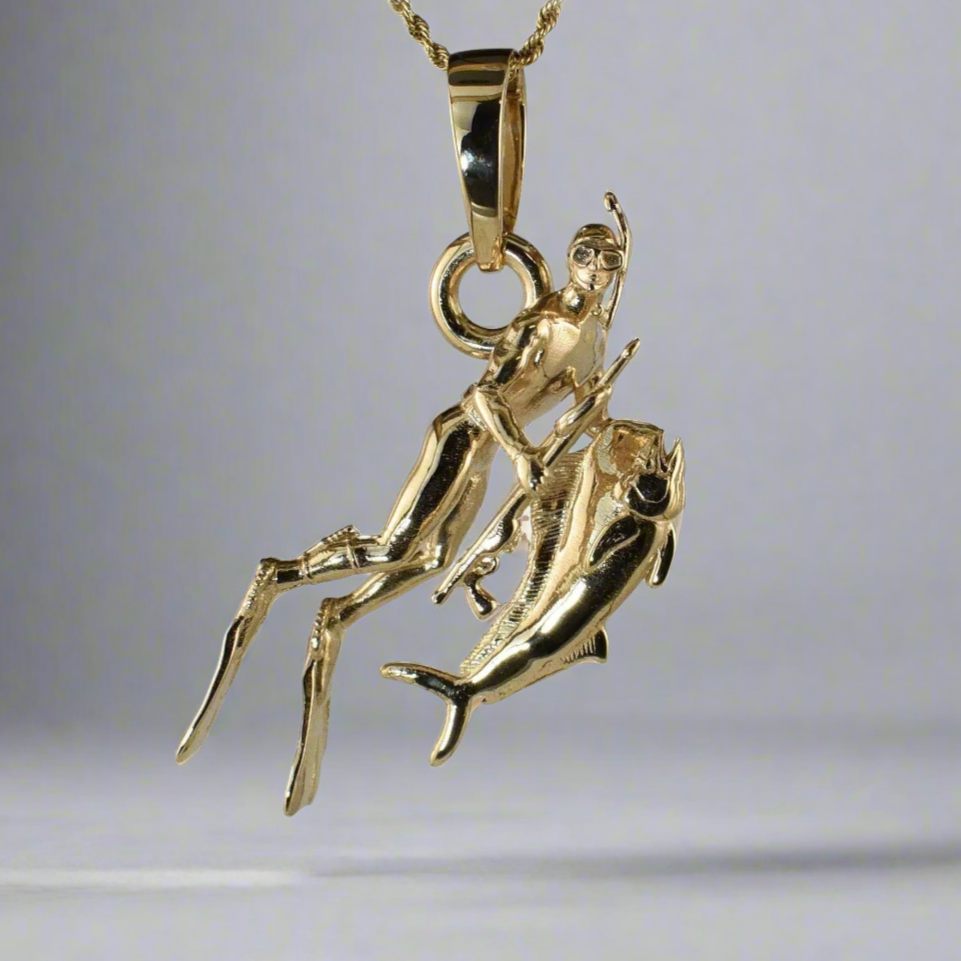 Freediver Pendant - Spearfishing - Mahi - Large