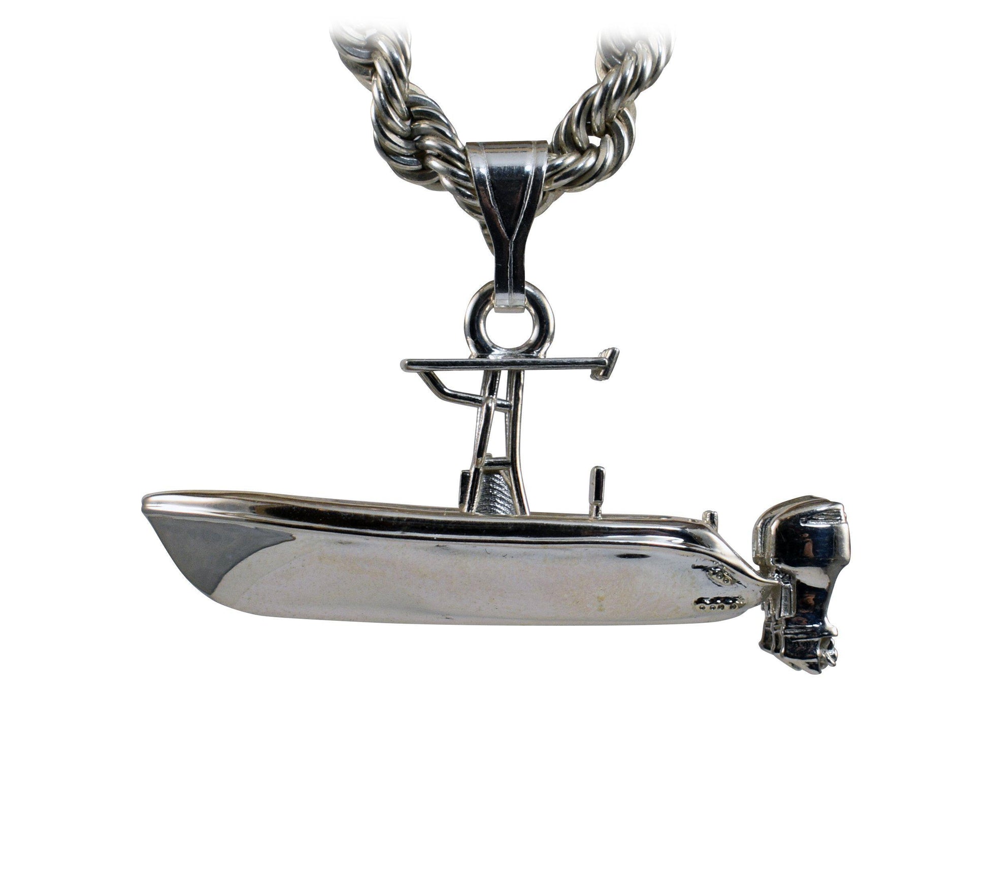 Center Console Fishing Boat Triple Outboard Pendant