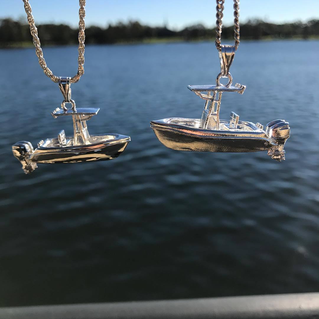 Center Console Fishing Boat Twin Outboard Pendant