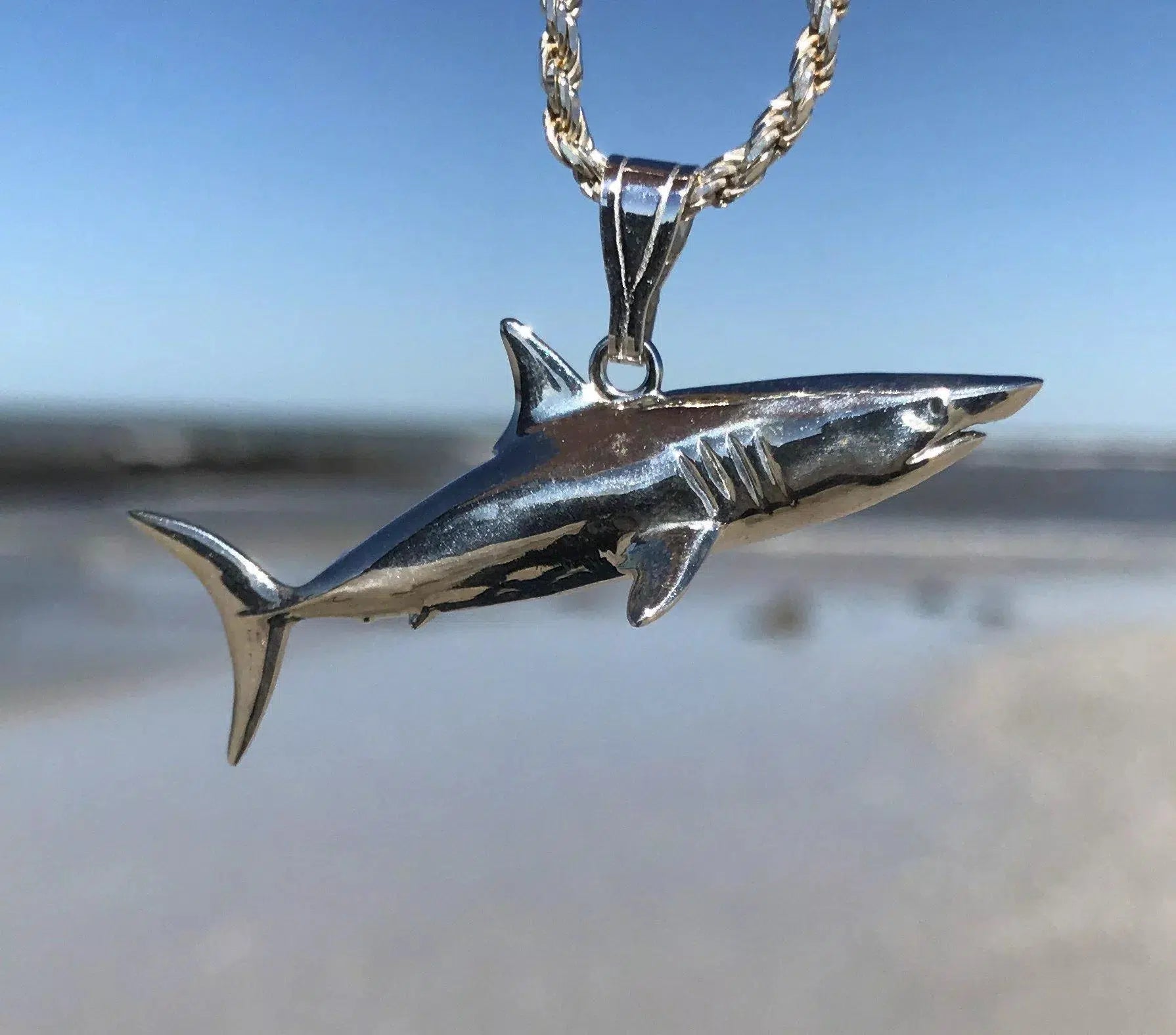 Mako Shark Pendant - Large